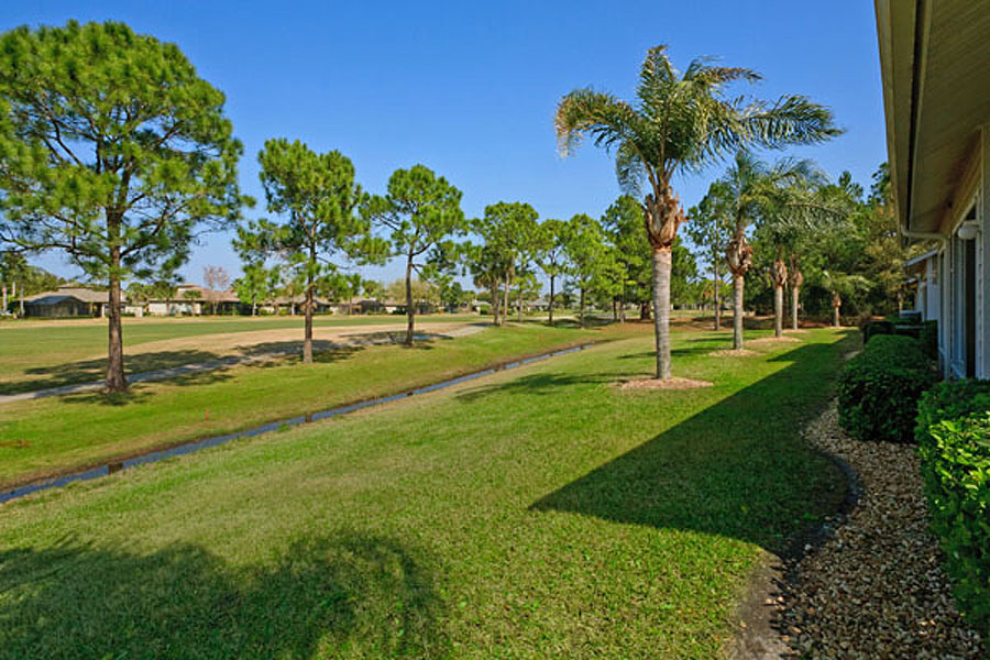 Airport Community and Hangar Homes for sale, Airport Condos for sale