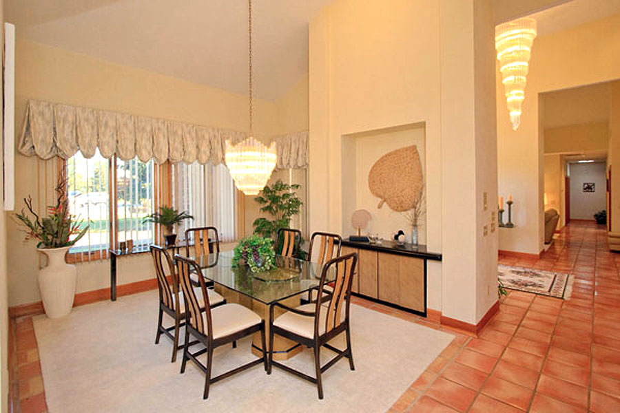 Airport Community and Hangar Homes For Sale in Florida (7FL6)