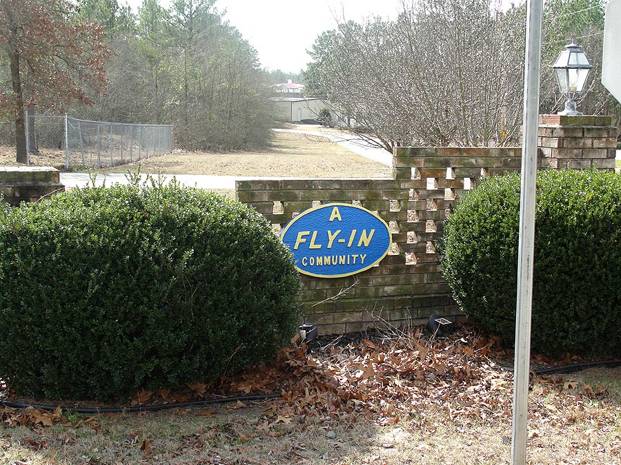 Hangar Homes for Sale Twin Lakes Airport (S17), Graniteville, South Carolina