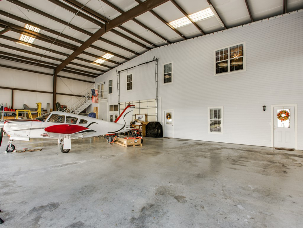 Hangars and Hangar Homes for Sale Hicks Field, Ft Worth (T67), Texas